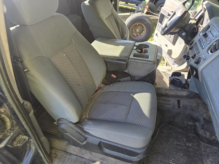 2014-ford-f250-image-33
