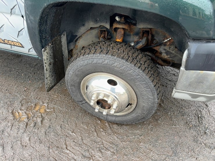 2003-chevrolet-silverado-2500hd-image-8