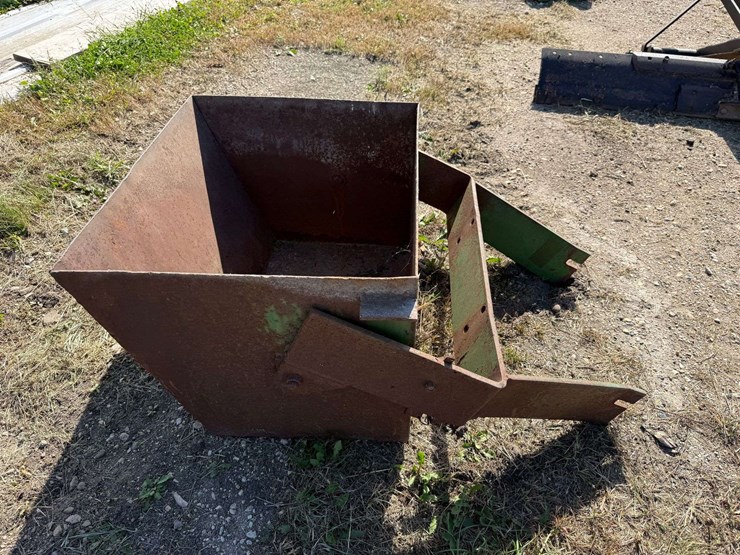 rock-box.-this-item-is-located-in-south-dakota,-therefore-south-dakota-sales-tax-rules-apply.-a-sale-image-2
