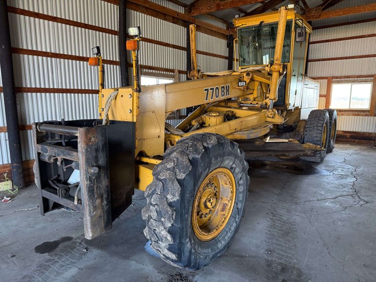 1994-deere-770bh-image-48