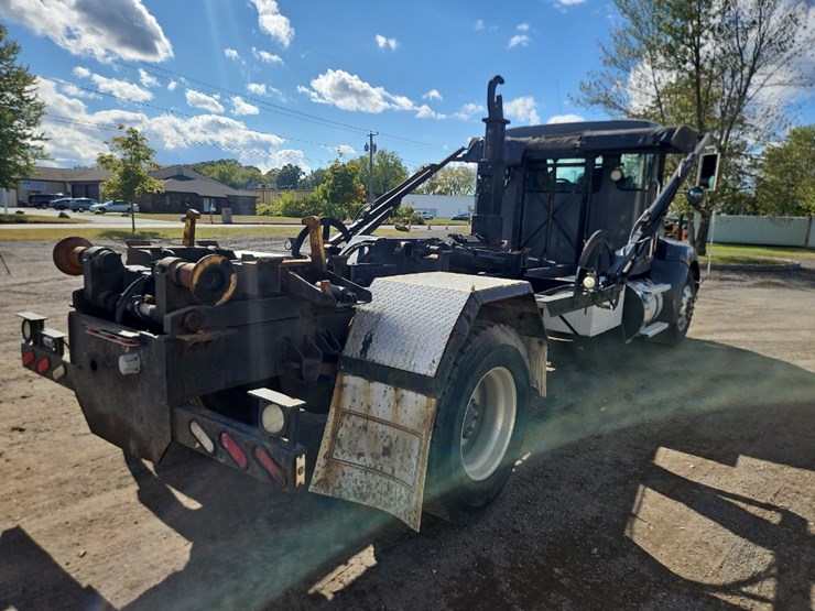 2017-kenworth-t370-image-5