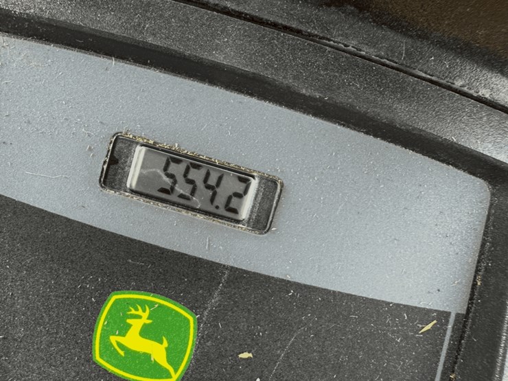 john-deere-x300-image-7