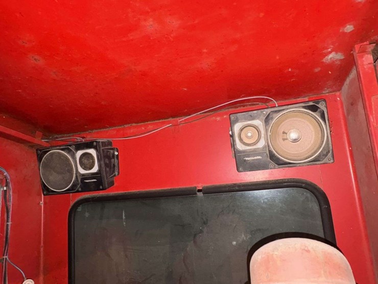 massey-ferguson-300-image-13