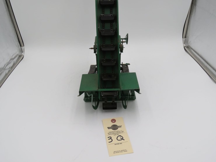 1950's-barber-greene-model-toys-airport-stairs-group-image-10