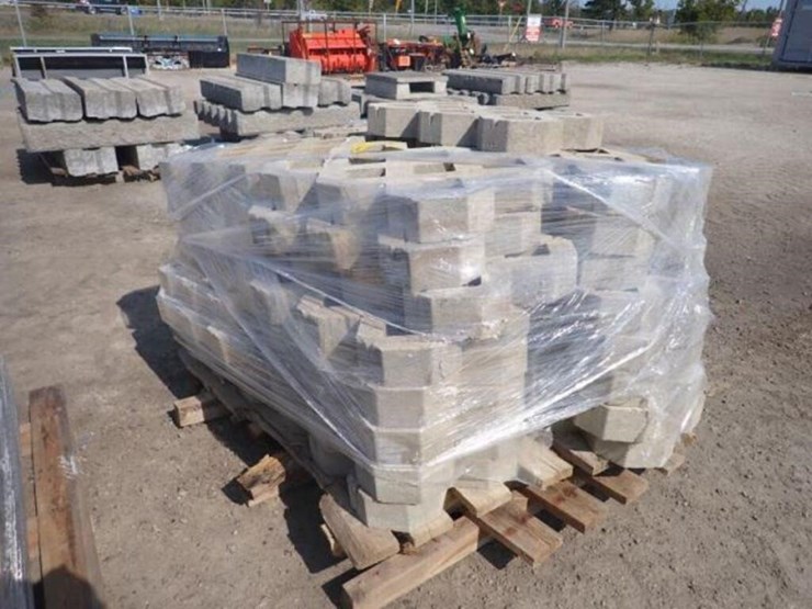 qty-of-(8)-skids-of-turfstone-pavers-&-decor-stone-image-42