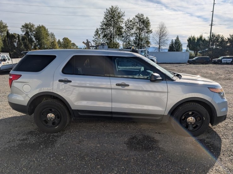 2014-ford-explorer-image-3
