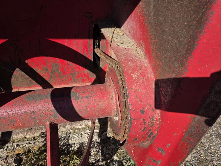 7’-snowblower,-3pt,-john-deere-cylinder-on-rotating-spout,-single-auger,-540-pto-*seller-is-going-so-image-10