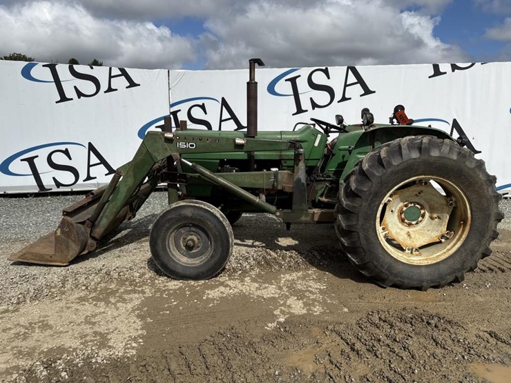 #5217-•-oliver-tractor-w/-loader-image-2