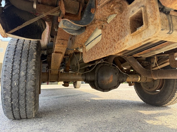 1996-ford-f350-xl-image-48
