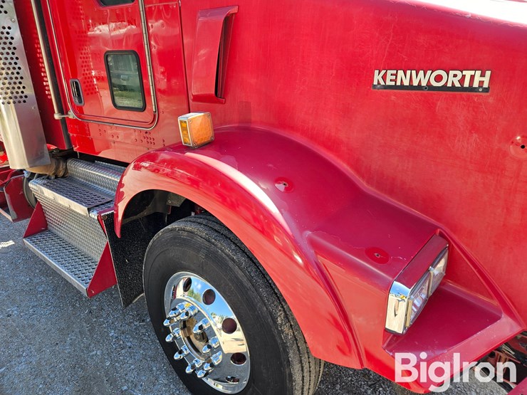 2012-kenworth-t800-image-14