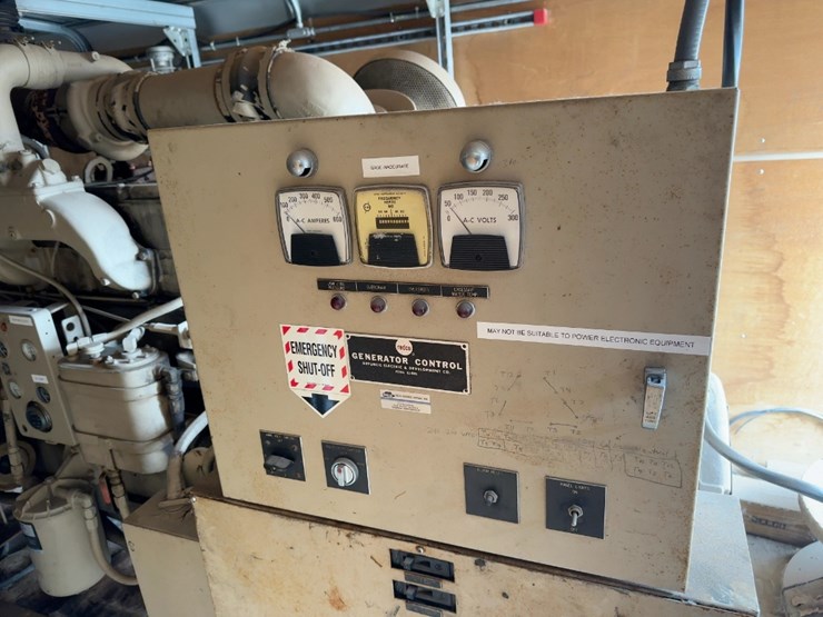 2001-cummins-150-kw-image-21