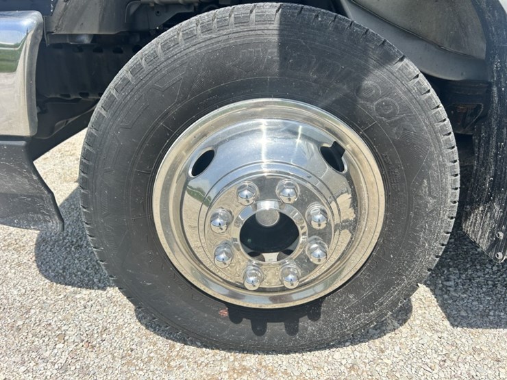 2023-ford-e450-image-102
