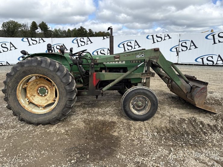#5217-•-oliver-tractor-w/-loader-image-6