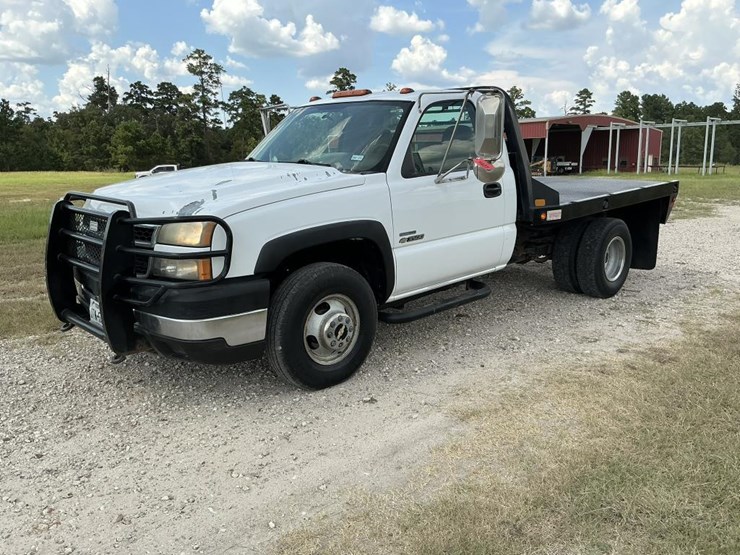 2007-chevrolet-3500-image-1