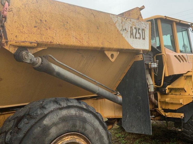 2006-volvo-a25d-image-57