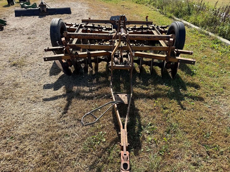 8’-tandem-disk,-no-cylinder,-needs-work,-loading-is-available.-this-item-is-located-in-south-dakota,-image-2