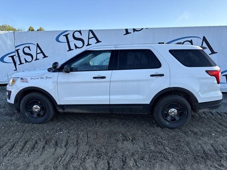 2018-ford-explorer-image-2