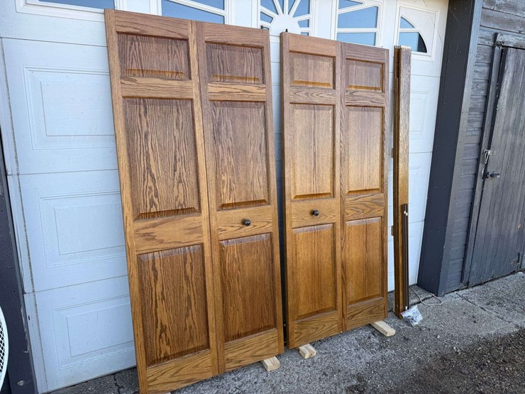 6’-oak-bi-fold-doors-with-frame-and-hardware-image-2
