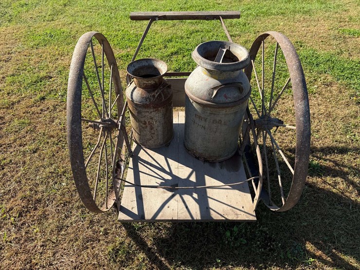 old-cream-can-cart-with-2-cream-cans-image-4