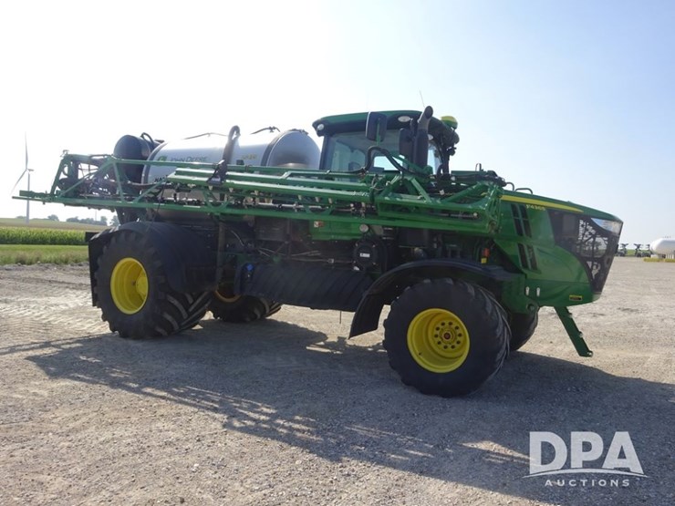 2021-john-deere-f4365-image-16