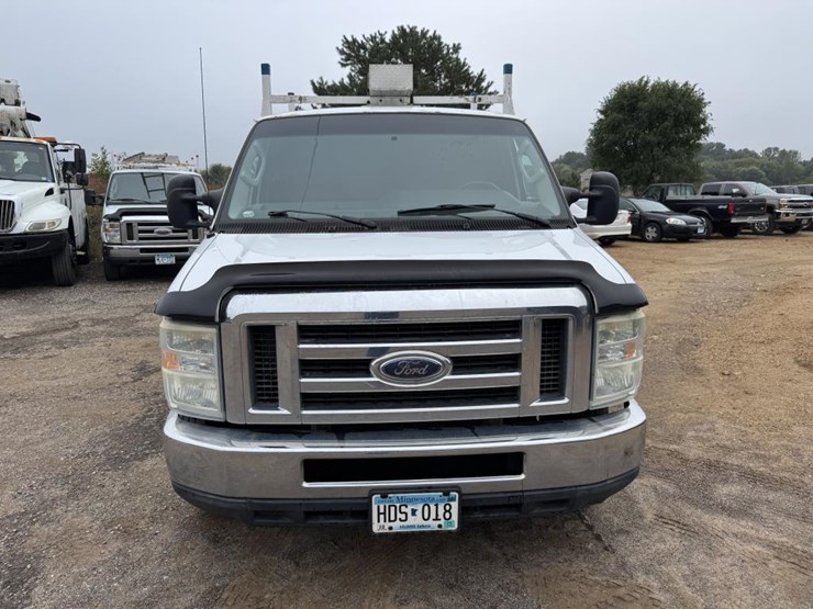 2011-ford-cargo-image-8