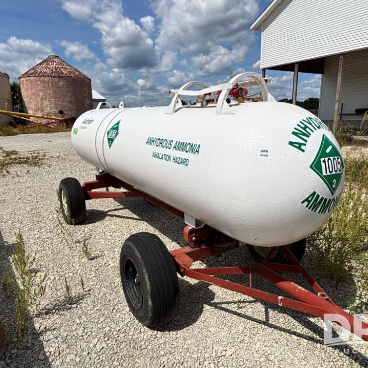NH3 Nurse Tank (GP11429, Unit 108210 Tank W40)