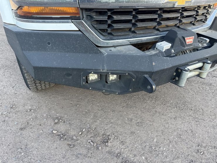 2019-chevrolet-1500-image-10