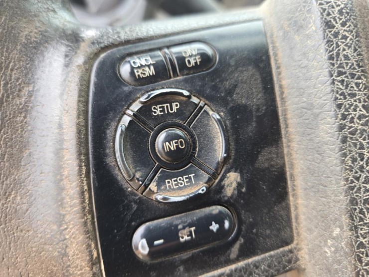 2011-ford-f550-image-64