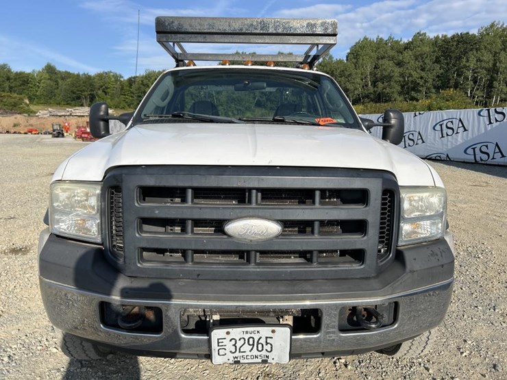 2006-ford-f550-image-8
