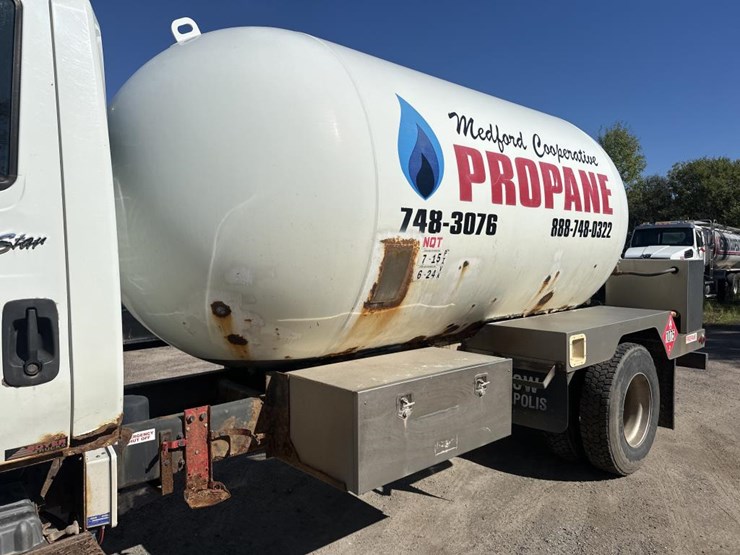 #1803-•-2011-international-durastar-tanker-truck-image-11