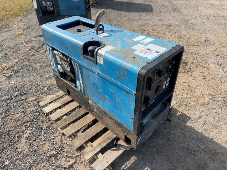 miller-bobcat-225-image-4
