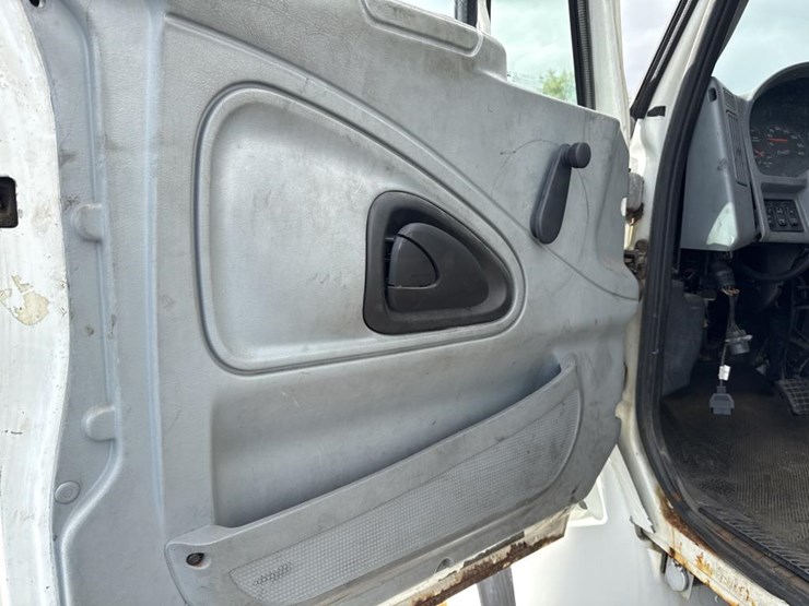 2007-international-durastar-4400-image-30