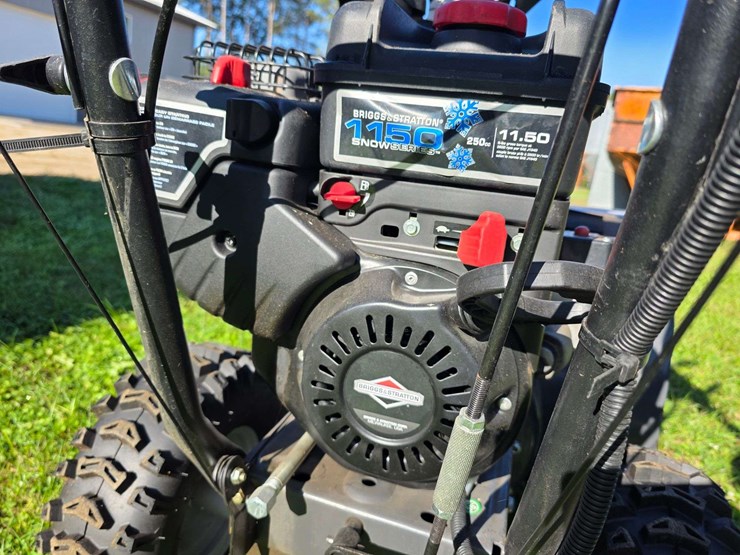 briggs-and-stratton-s1227-walk-behind-snow-blower,-electric-start,-self-propelled,-250cc-snow-series-image-10