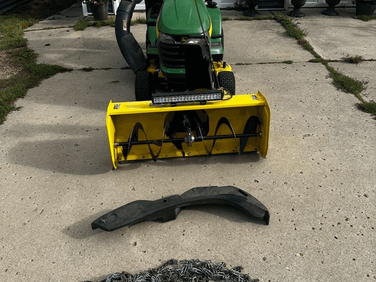 john-deere-x300-image-4