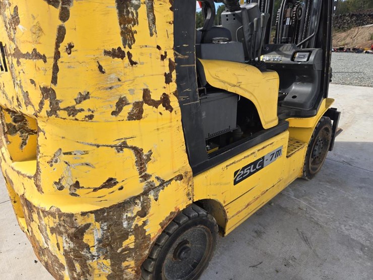 hyundai-25lc-7m-image-23