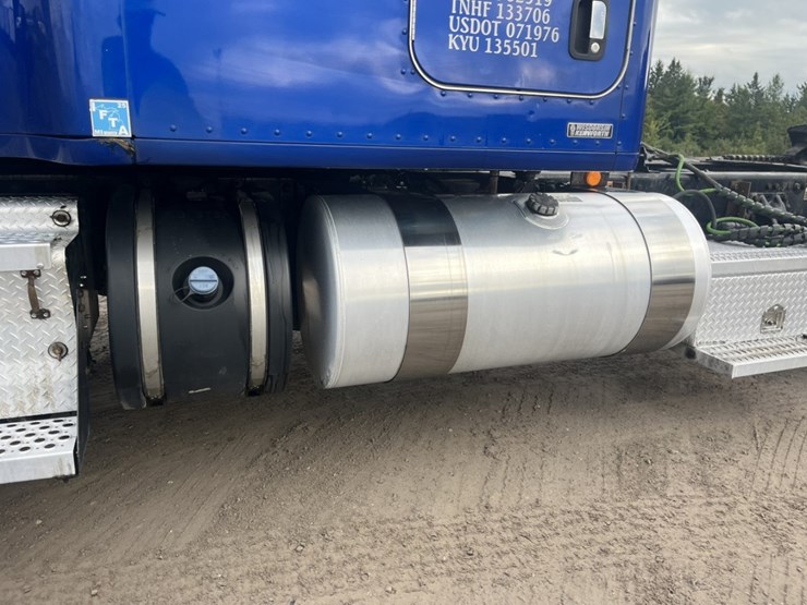 2020-kenworth-t680-image-61