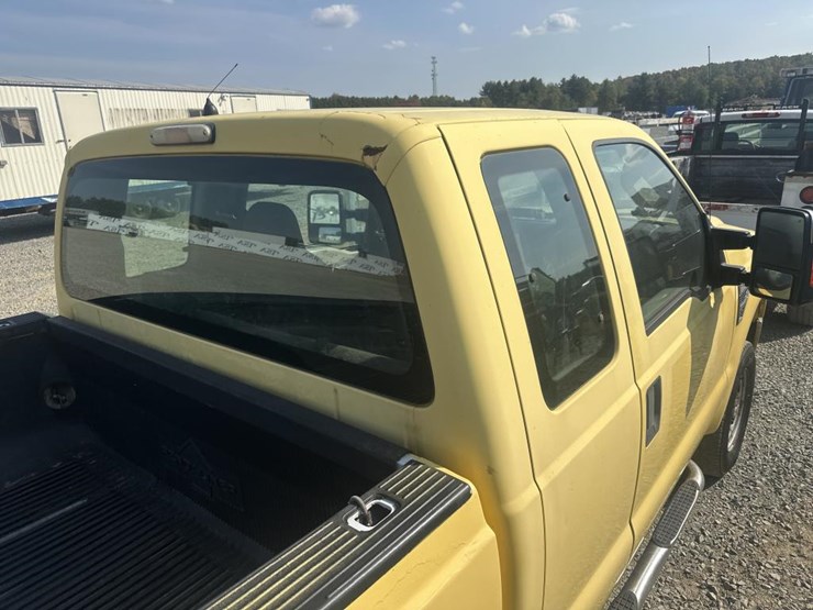 2010-ford-f250-image-13