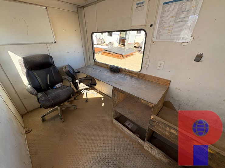 2019-lark-united-10’-x-6’-s/a-bumper-pull-mobile-office-trailer-image-7