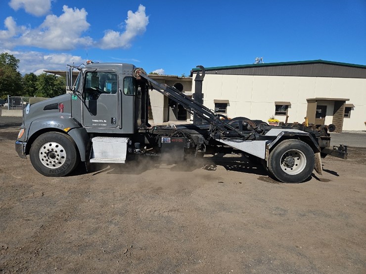 2017-kenworth-t370-image-8