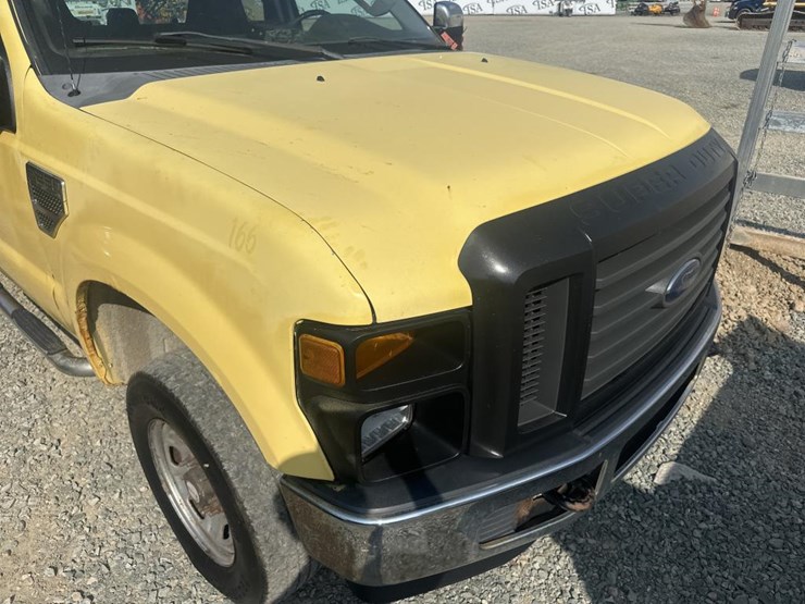 2010-ford-f250-image-10