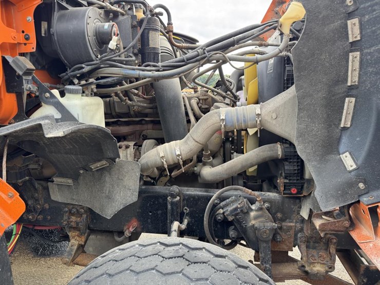 #1084-•-2006-sterling-tandem-axle-patrol-truck-image-82
