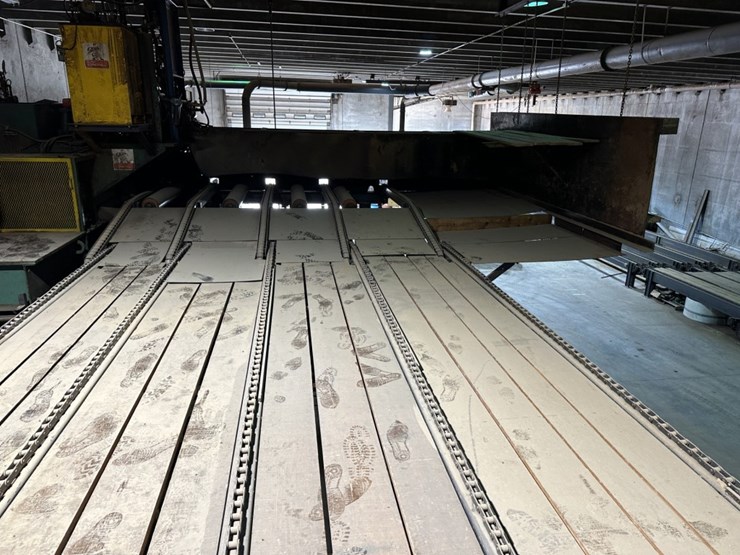 #1589-•-50'-lumber-deck-image-7