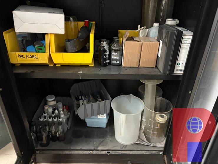 3’-x-1.5’-x-6’-storage-cabinet-w/-lab-equipment-image-2
