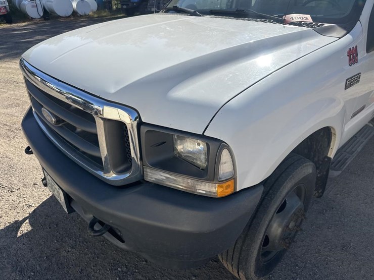 2004-ford-f550-xl-image-9