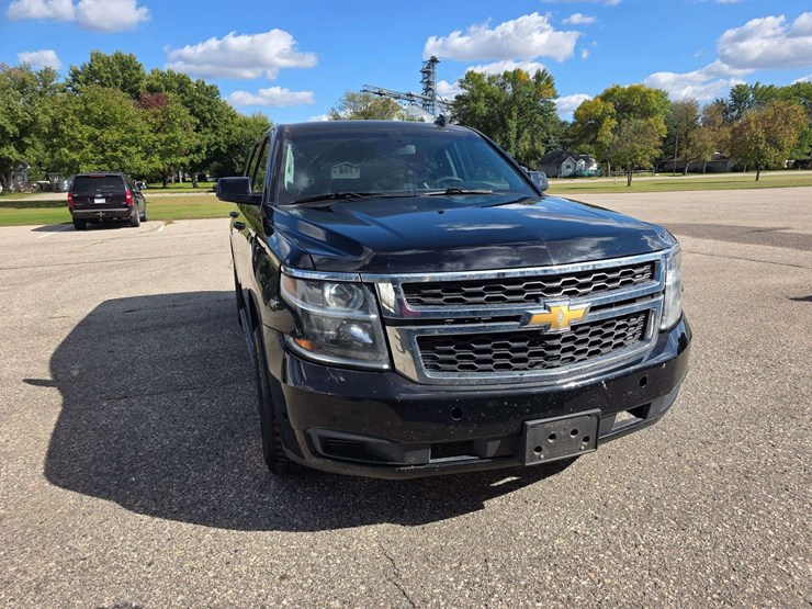 2019-chevrolet-tahoe-image-5