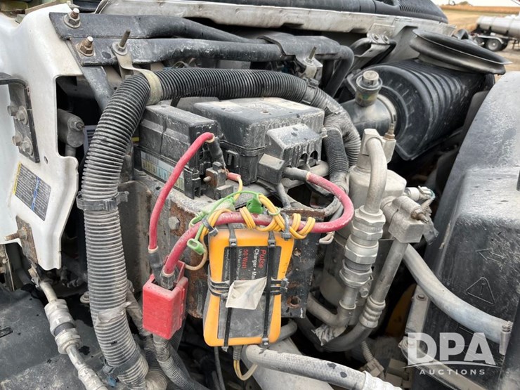 2005-chevrolet-c8500-cab/chassis-(jn0785,-unit-98847)-image-75