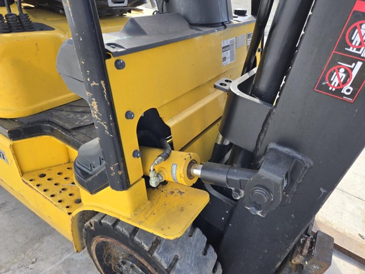 hyundai-25lc-7m-image-17