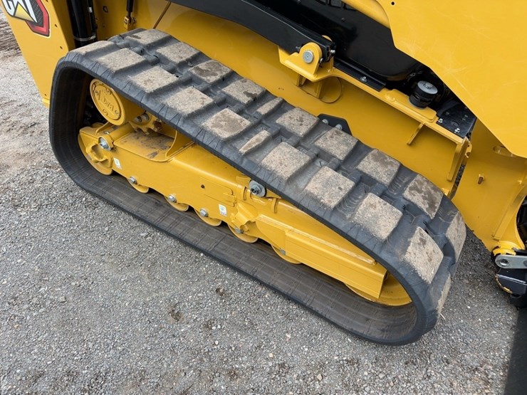 2024-caterpillar-265-track-skid-steer-image-12