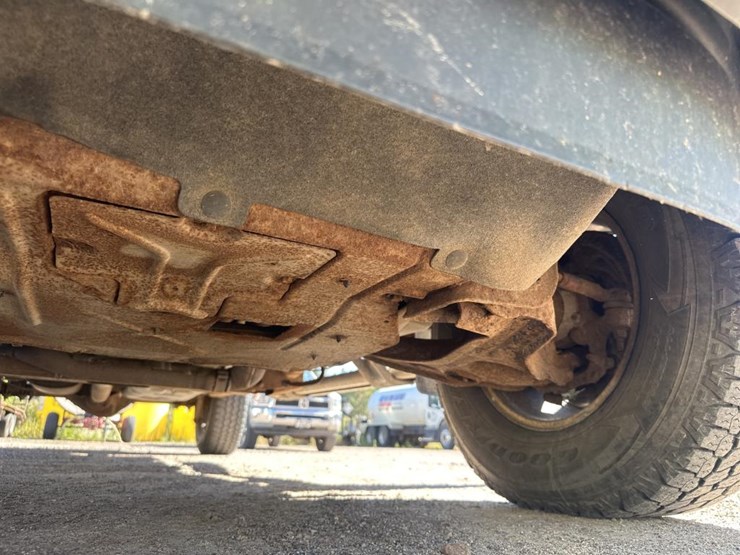 2013-ford-f150-xlt-image-48
