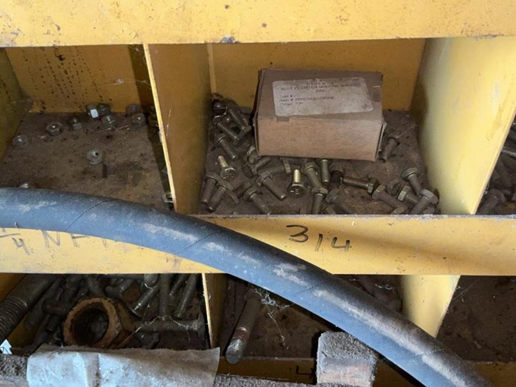 #122-•-nuts-and-bolts-racks-image-68